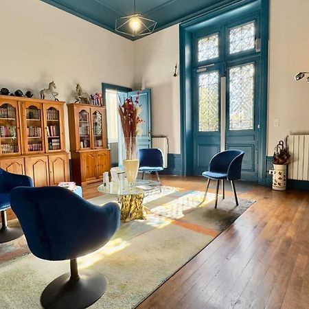 T2 De Charme Dans Un Chateau Layrac Εξωτερικό φωτογραφία