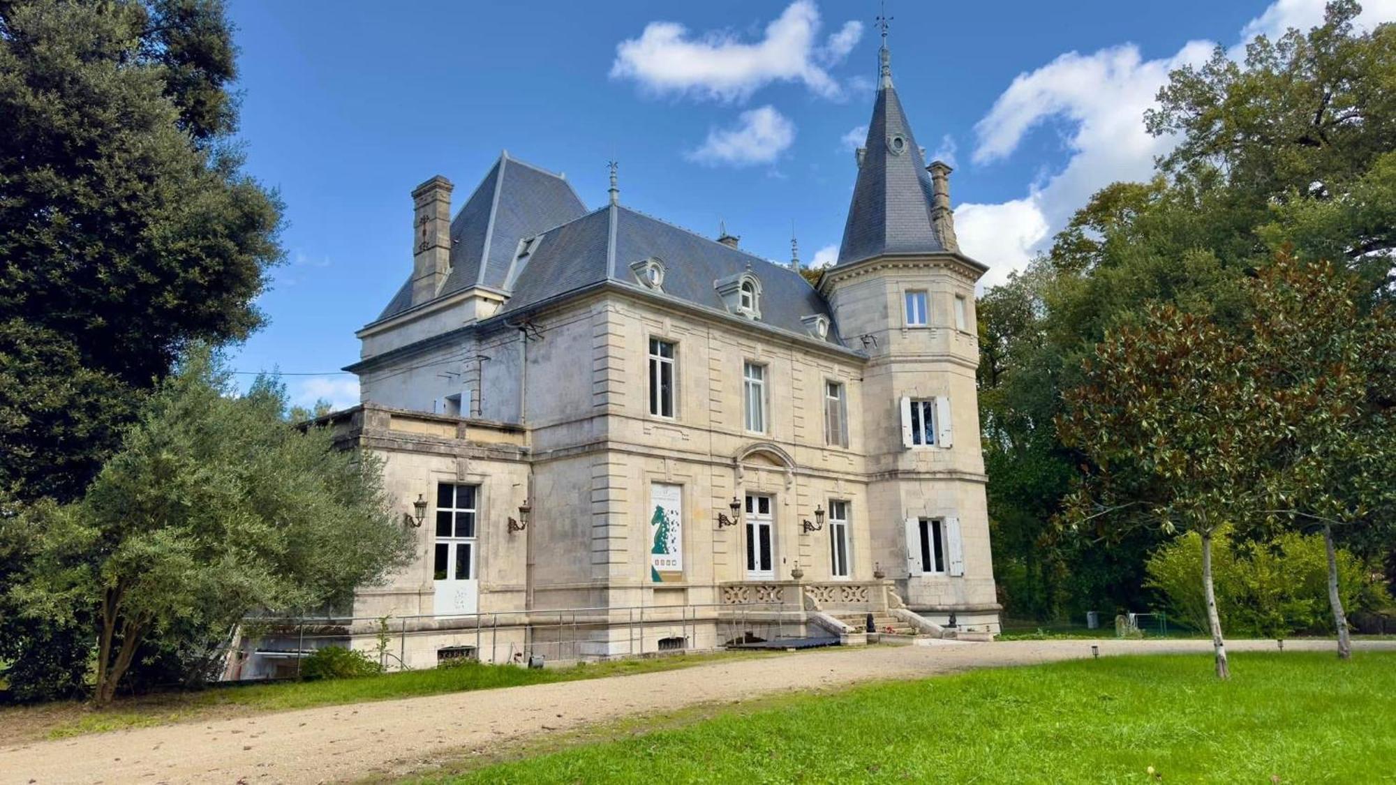T2 De Charme Dans Un Chateau Layrac Εξωτερικό φωτογραφία